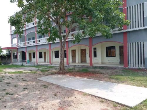 Meherchonde-High-School-4
